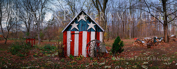 SMALL BARN WITH AMERICAN FLAG